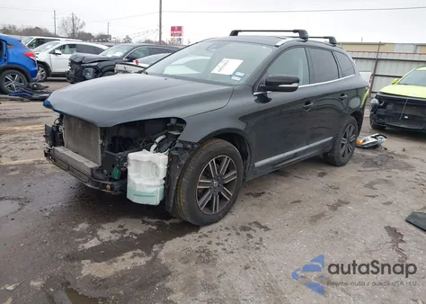 2017 Volvo Xc60 T5 Dynamic z USA, uszkodzony, nr VIN YV440MRR3H2081356